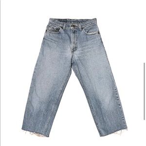 Vintage 90s Levi's 550 Tapered Leg Mom Jeans 1990s Raw Hem Cropped Jean